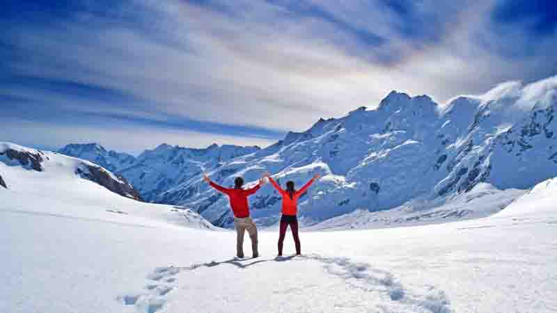 Take to the skies in a ski plane and discover spectacular glacial wonders with Mount Cook Ski Planes & Helicopters!